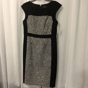 Adrianna Papell Women's Dress Black w/ Animal Print Size 10